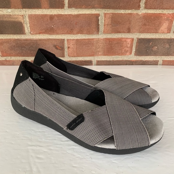 earth spirit closed toe sandals